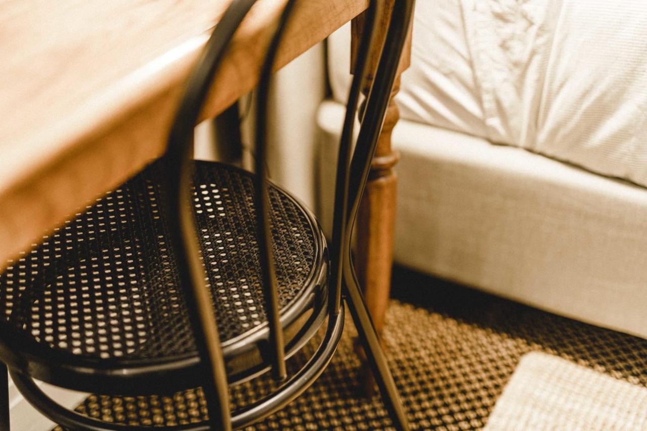 The Commercial Quarters - Room 1-Has Air Conditioning, Free Wifi, Tv And Fridge Millthorpe Eksteriør bilde