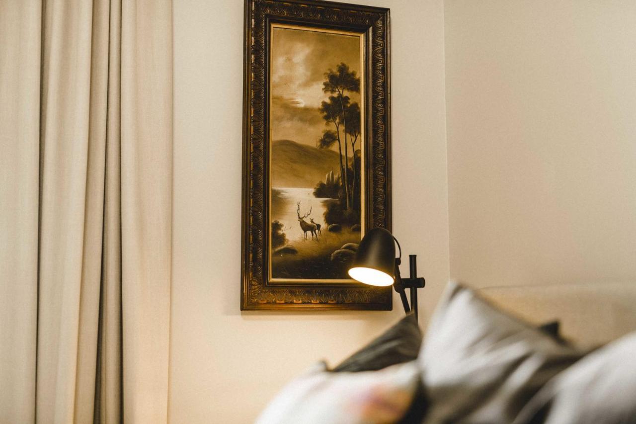 The Commercial Quarters - Room 1-Has Air Conditioning, Free Wifi, Tv And Fridge Millthorpe Eksteriør bilde